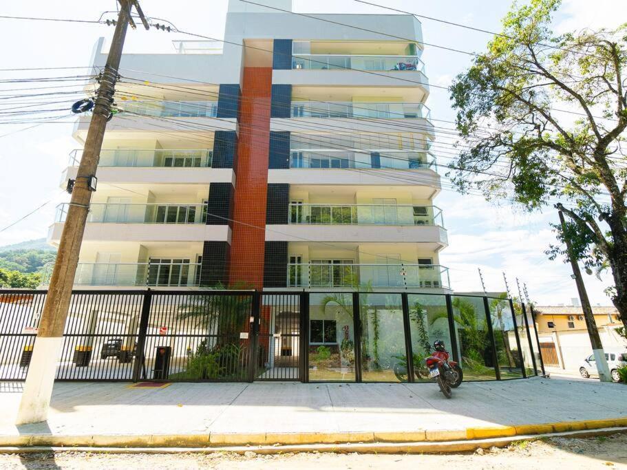 Apartamento La Vie - 206 Praia Das Toninhas Ubatuba