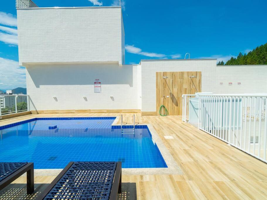 Apartamento La Vie - 206 Praia Das Toninhas *